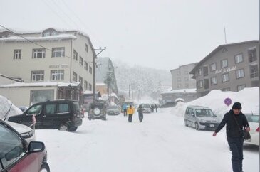 Uludağ'da kar fırtınası