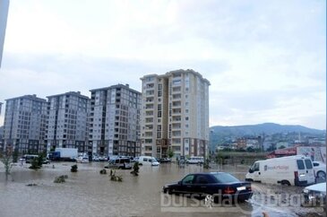 Samsun'da sel TOKİ'yi vurdu