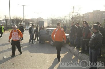 Kırmızı ışıkta duramayan Bulgar TIR şoförü dehşet saçtı