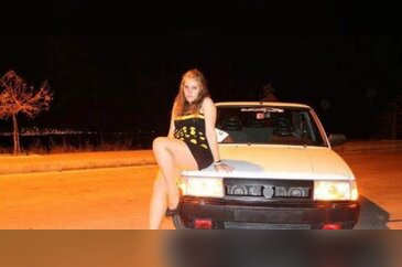 Türk kızları Facebook'ta patlama yaptı!