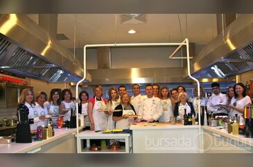 Karaca porselen ilk profesyonel yemek okulunu Bursa'da açtı