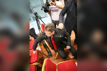 Akil insanlar geldi Bursa karıştı!