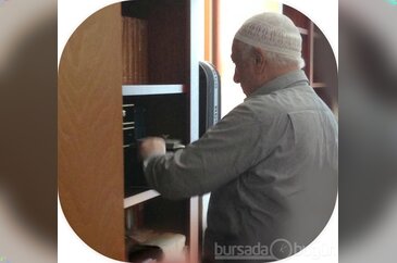 Fethullah Gülen yenilenen eski evine taşındı