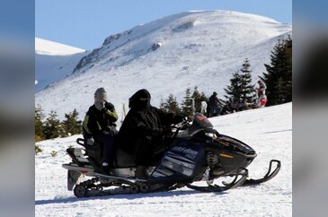 Arap turistler Uludağ'da kar motoru kullanırsa...