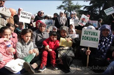 Başköylü kadınlardan valilik önünde temiz su eylemi