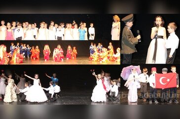 Bursa'da minikler tiyatrocuları aratmadı