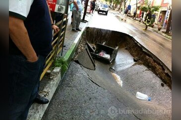 Bursa'da cadde çöktü!
