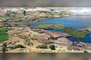Yüzen adalar karaya oturdu!