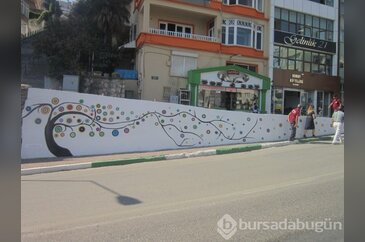 Estetik dokunuşlarla sokak sanatı
