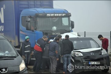 Bursa'da 7 araç birbirine girdi!