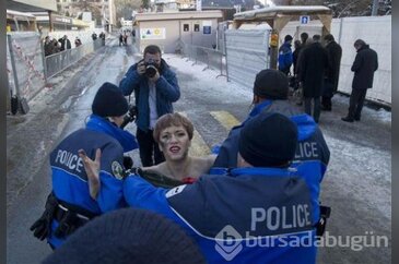 Davos'ta FEMEN protestosu...