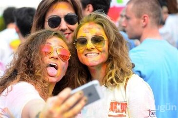 Beşiktaş'ta Color Up festivali