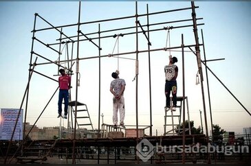 İran'da bir kadına tecavüz eden 3 kişi halka açık alanda idam edildi 