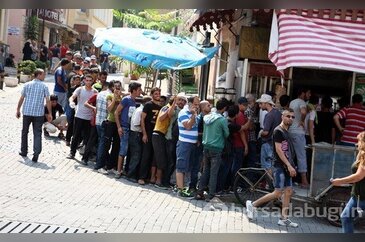 İzmir'e Suriyeli sığınmacıların akını