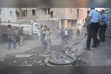 İnşaatta duvar yazısı kavgası
