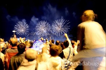 Moskova'da Uluslararası havai fişek festivali