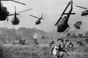 AP foto muhabirlerinin objektifinden Vietnam Savaşı