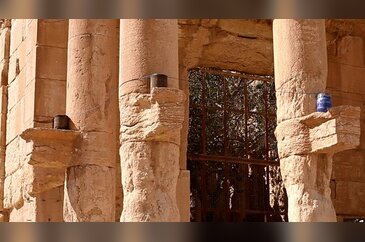 IŞİD, Palmira'daki tapınağın patlatılma fotoğraflarını yayınladı