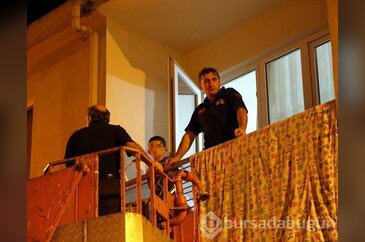 Anne kilitledi, itfaiye kurtardı