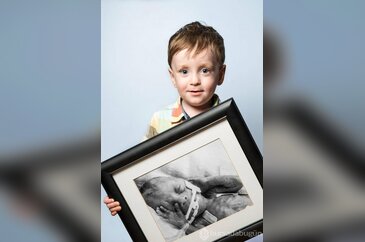 Prematüre doğanların duygu yüklü önce-sonra portreleri