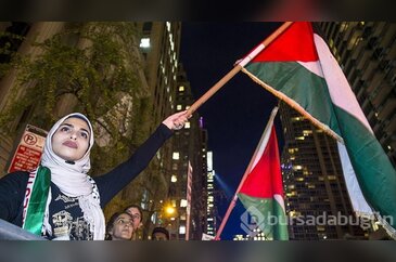 New York'ta Filistin için dayanışma gösterisi