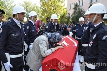 Bebeği alındıktan sonra ölen polis memuruna hüzünlü veda