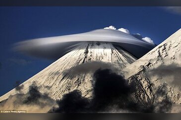 Rusya dağlarında 'UFO' bulutları