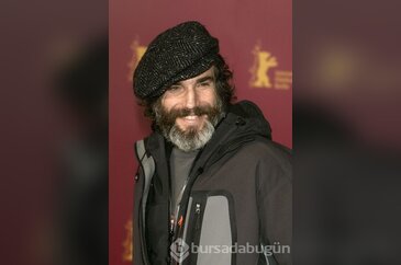Hollywood'da bıyık, sakal modası yayılıyor