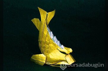 "Origami nedir?" sorusuna cevap niteliğinde 27 sanat eseri
