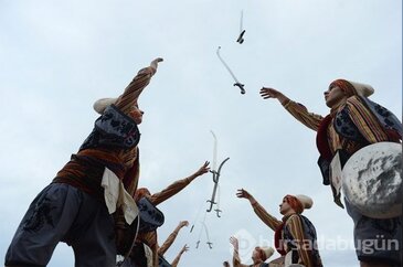 Bursa'da 700 yıllık tarihiyle 'Kılıç Kalkan'