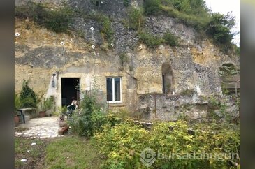 1 Euro'ya aldıkları evi saraya dönüştürdüler