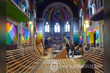 100 yıllık kilise kaykay pisti oldu