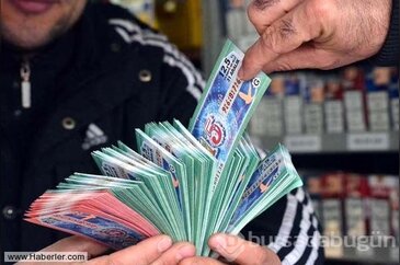 Piyangodan kazandıkları para onları mutlu etmedi