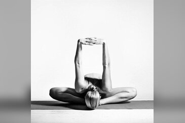 Instagram'ın çıplak yogacısı
