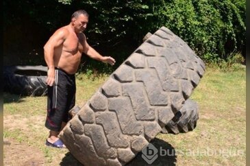 57 yaşında 300 kilo kaldırıyor