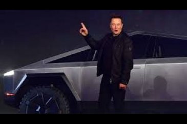 Elon Musk: "Cybertruck suda yüzebiliyor!"