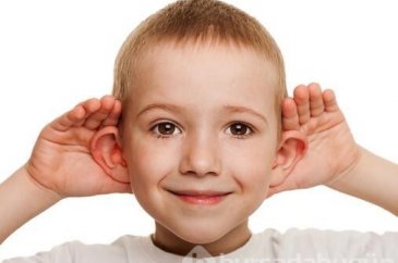 Kepçe kulak çocukları olumsuz etkiliyor
