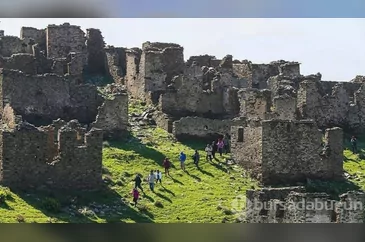 Tarihin peşinde bir İzmir gezi rotası Efes-Mimas Yolu