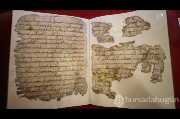 Restorasyonu tamamlanan 1400 yıllık el yazması Kur'an-ı Kerim sergi...
