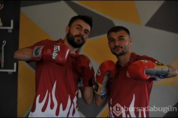 Bursalı kardeşler Kick boksta dünya ve Avrupa şampiyonu oldu