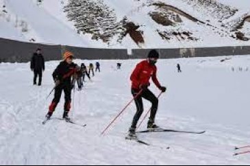 Kayaklı koşu takımı Nemrut Dağı'nda antrenman yapıyor