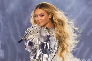 Beyonce zirveye yerleşen ilk siyahi kadın olarak tarih yazdı!