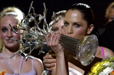 Sertab Erener Eurovision'da: 21 yıl sonra tekrar buluşalım mı?