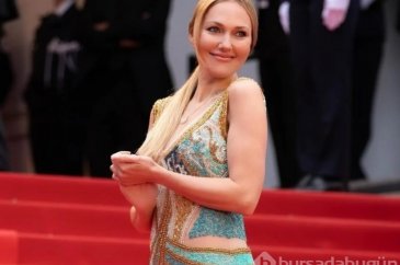 Meryem Uzerli'nin Cannes Film Festivali tarz...