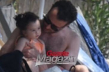 Azra Akın resmen ikizini doğurmuş!