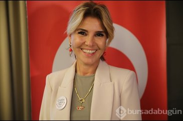 Hangi ünlü 'Siyasete girecek misiniz?' sorus...