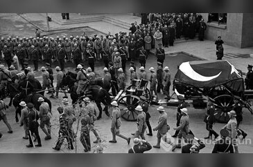 Bir ulusun yas günü: Arşiv sayfalarında 10 Kasım 1938...