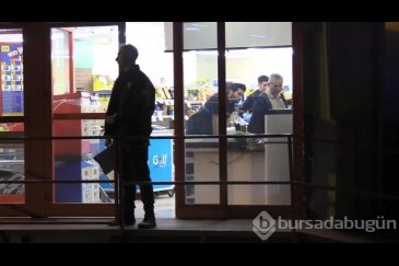Bursa'da market çıkışında bıçaklı saldırı