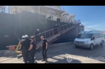İzmir'de yük gemisine operasyon
