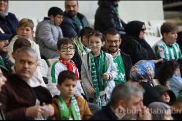 Çocuklar Bursaspor coşkusunu Büyükşehir'le y...